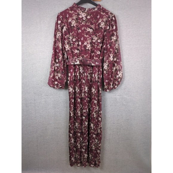 Daria Floral Pleated Chiffon Dress - Picture 4 of 10